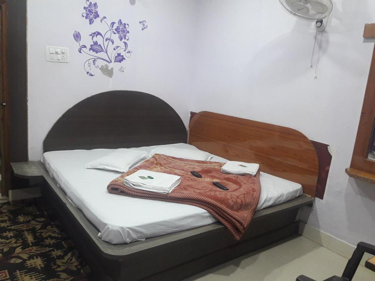 Pachmarhī Hotel Rajvihar מראה חיצוני תמונה